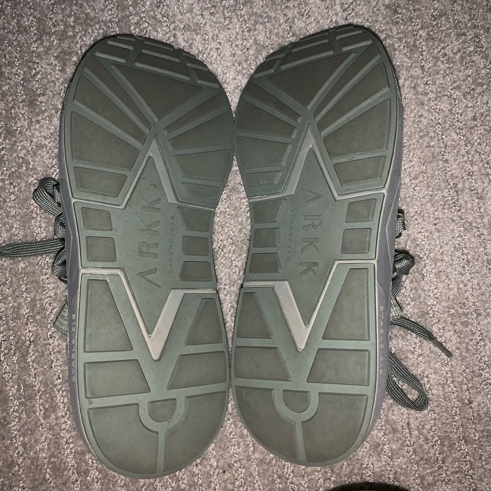 European sneaker brand. Worn <5 times